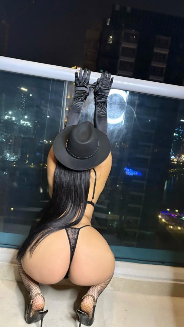 Yamila - Photo 1