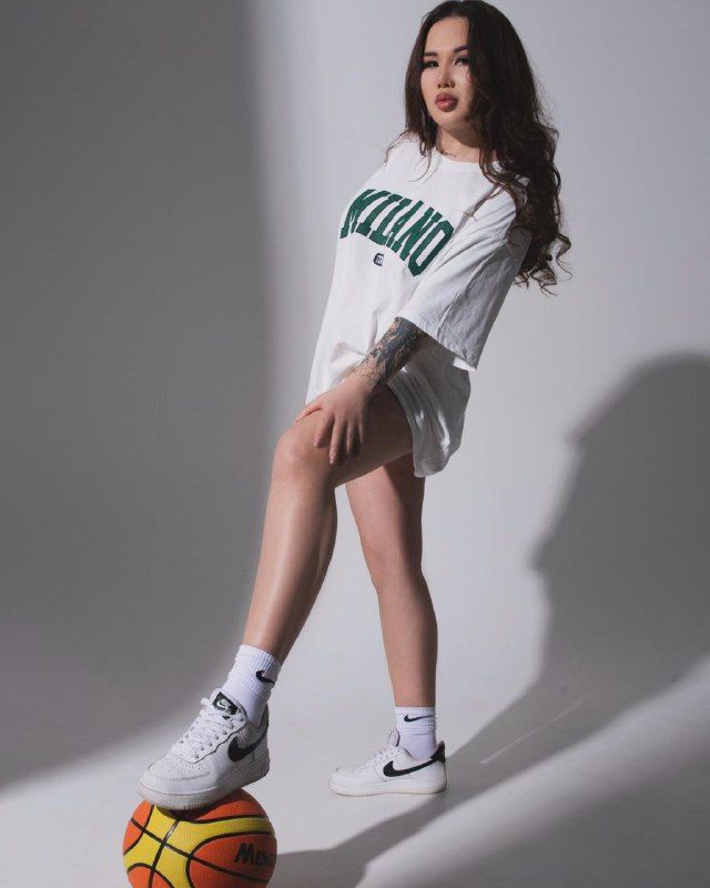 Amira - Photo 1