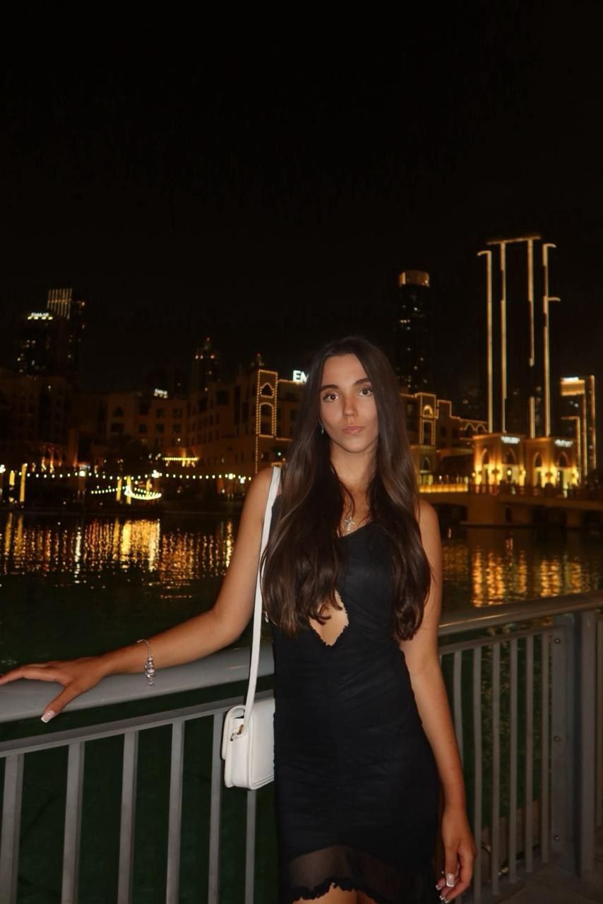 Hayat - Photo 1
