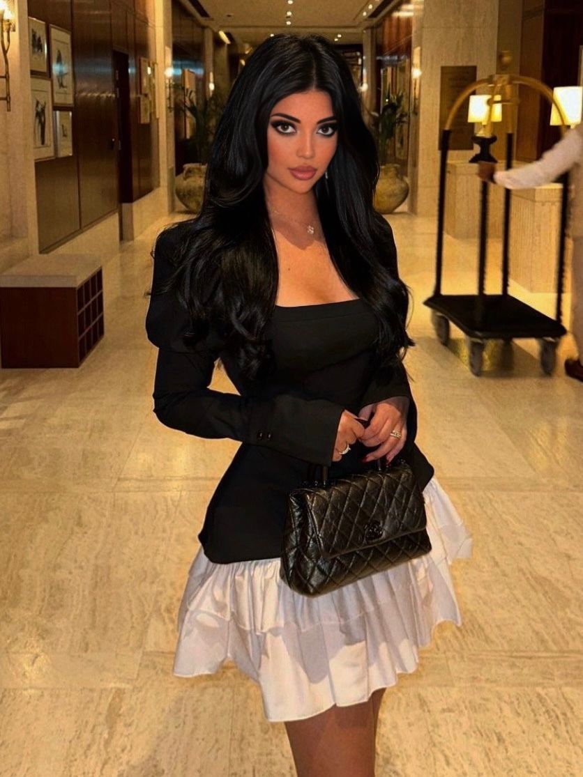 Inas - Photo 1