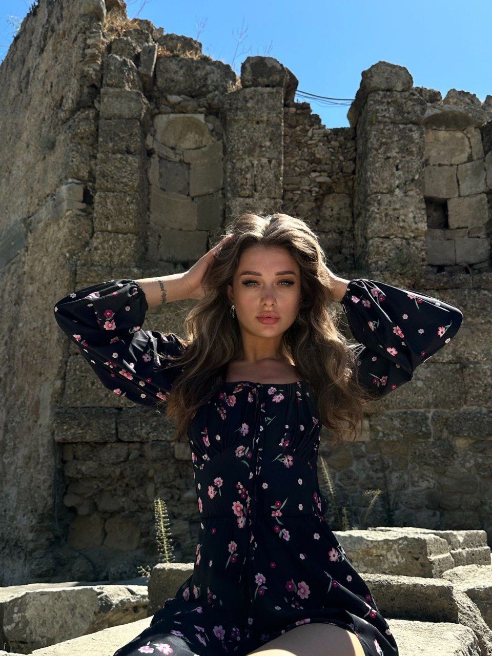 Monaa - Photo 1