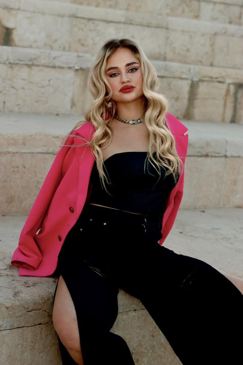 Nadira - Photo 1