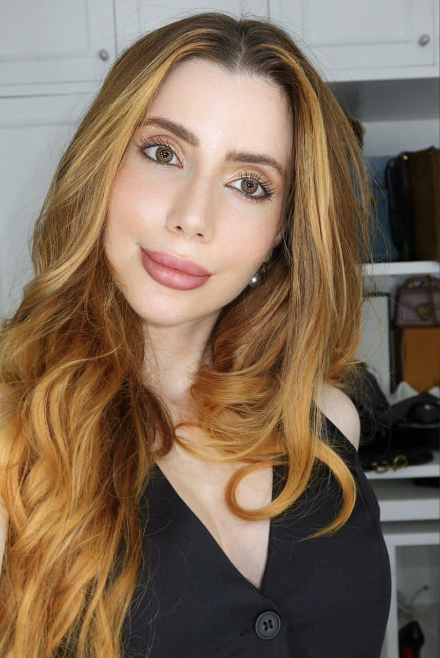 Noor - Photo 1