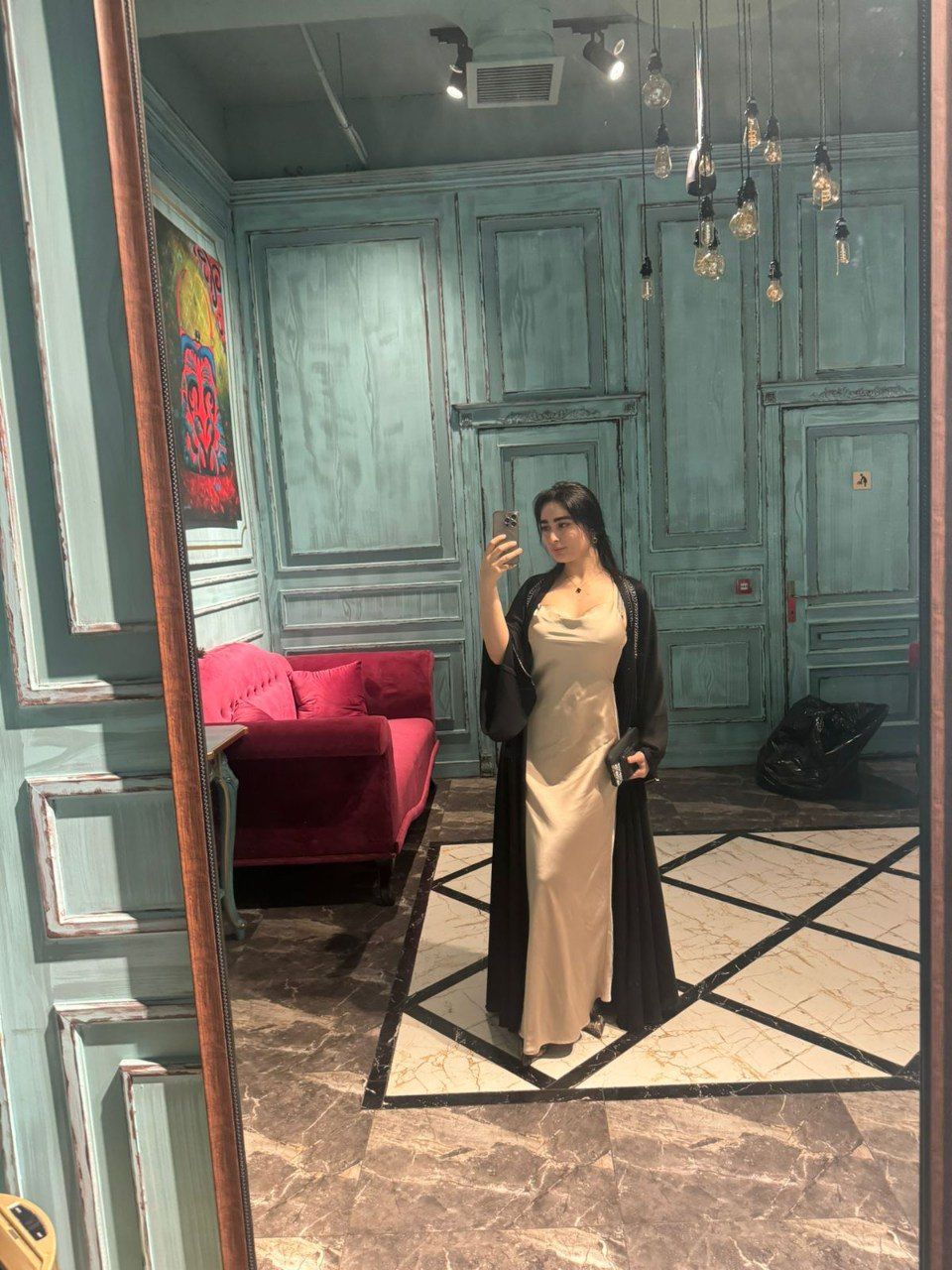 Shirine - Photo 1