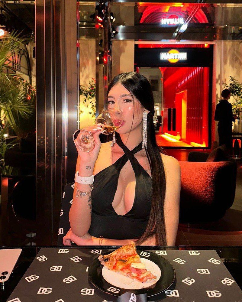 Yasmena - Photo 1