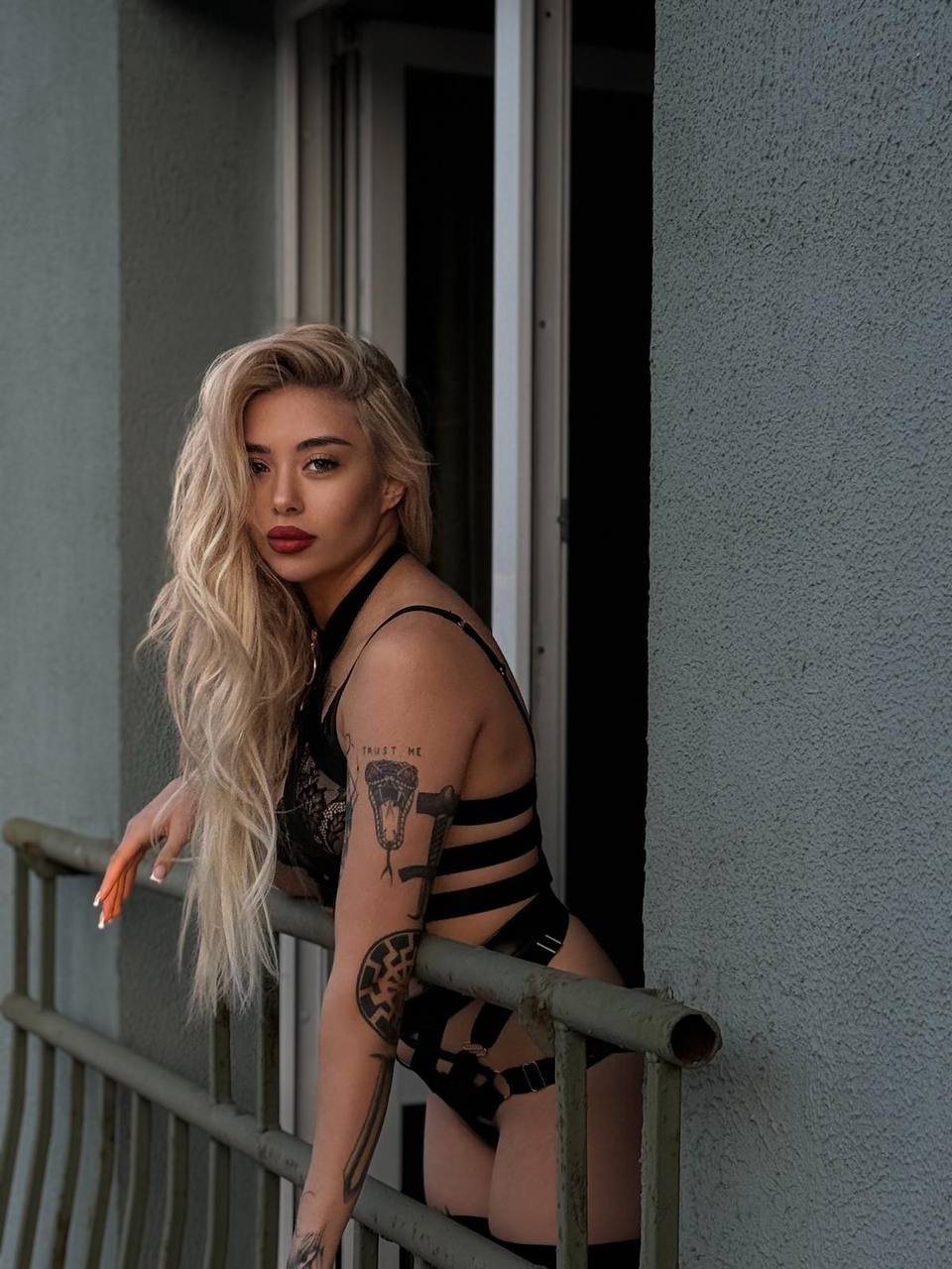 Christina - Photo 1