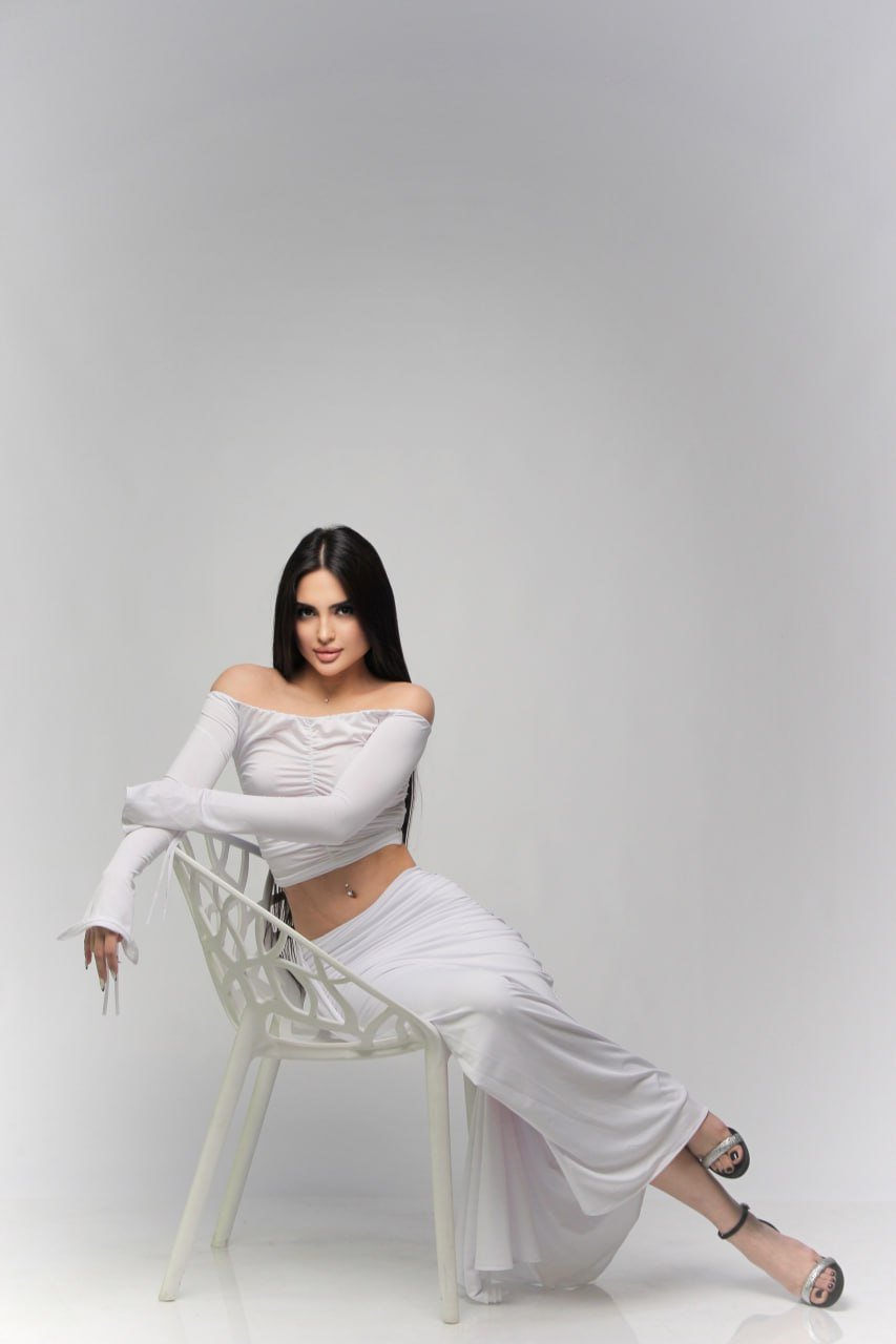 Felicia - Photo 1