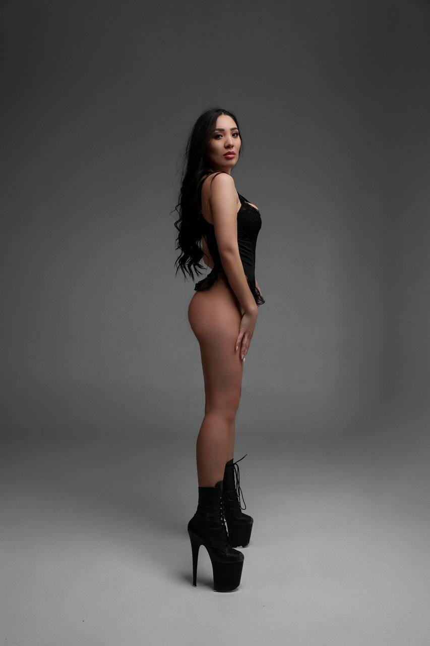 Mercedes - Photo 1